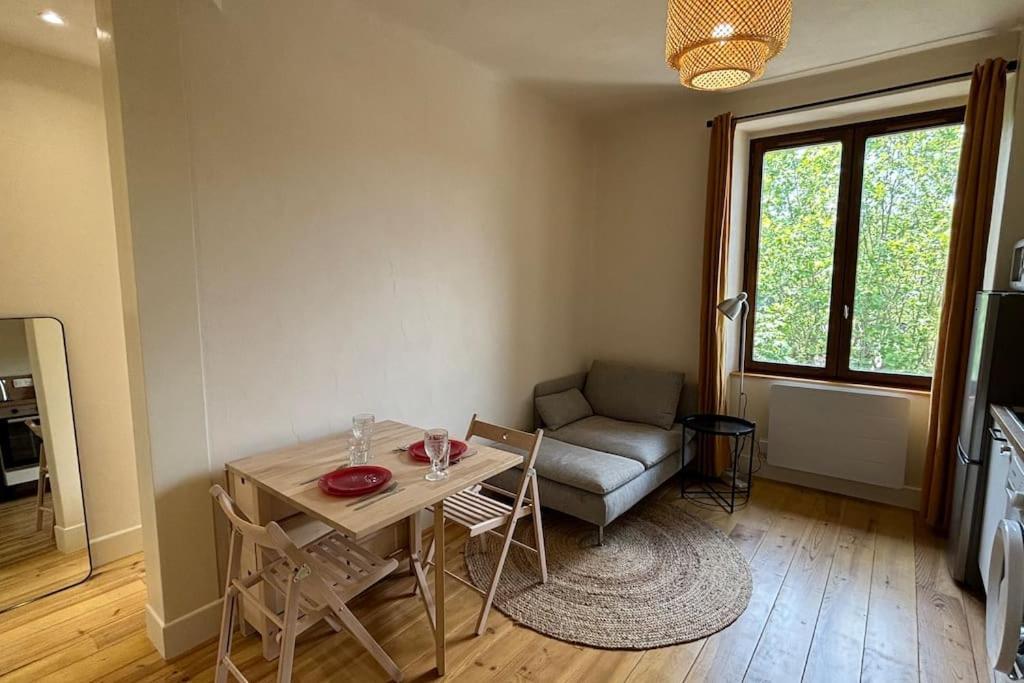 T2 Cocon Avec Balcon Et Parking Apartamento La Roche-sur-Foron Exterior foto