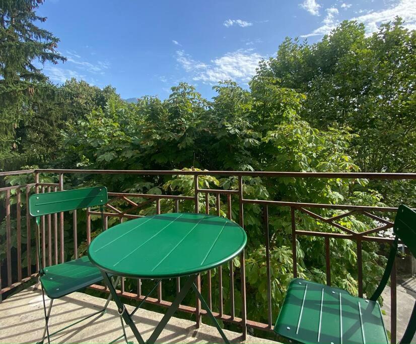 T2 Cocon Avec Balcon Et Parking Apartamento La Roche-sur-Foron Exterior foto